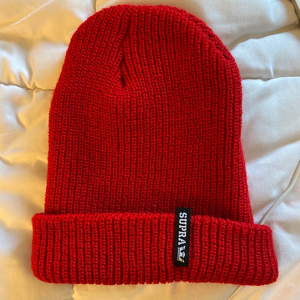 Supra plain red knit hat